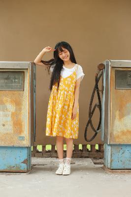 老婆出差闺蜜来家住几天